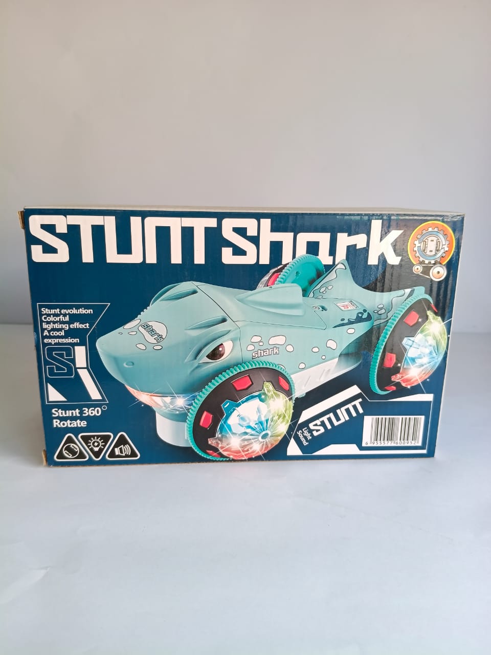 STUNT Shark art 044