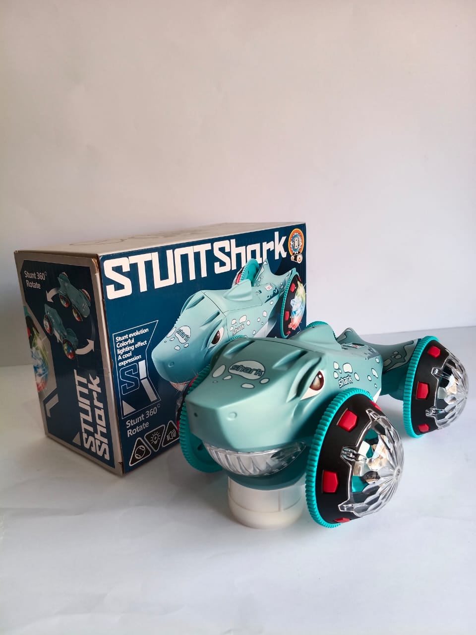 STUNT Shark art 044