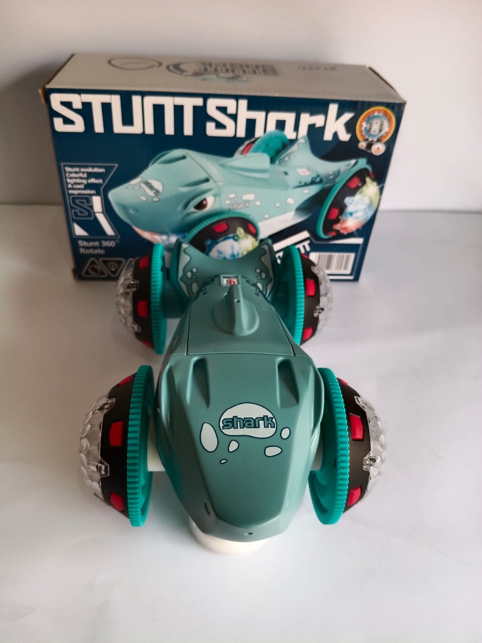 STUNT Shark art 044