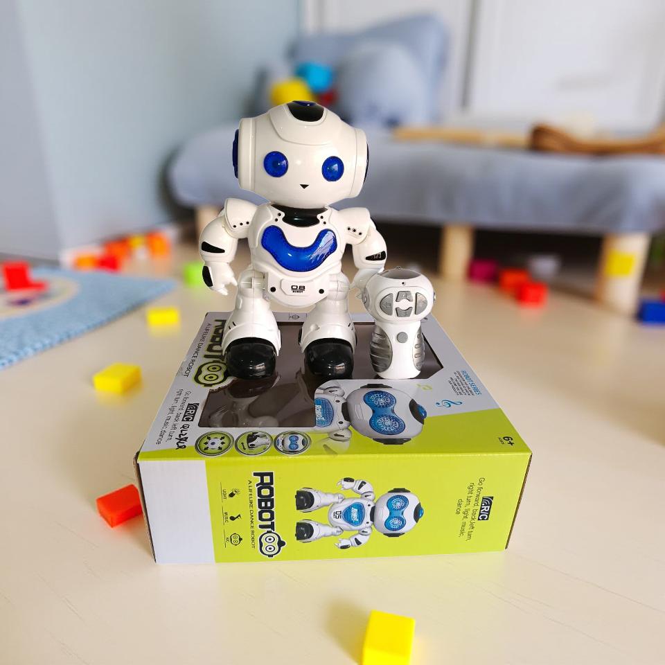 A Lifelike Dance Robot | Smart Remote Control Robot Toy for Kids – Dancing, & music| Smart Dancing Robot with Lights & Sound